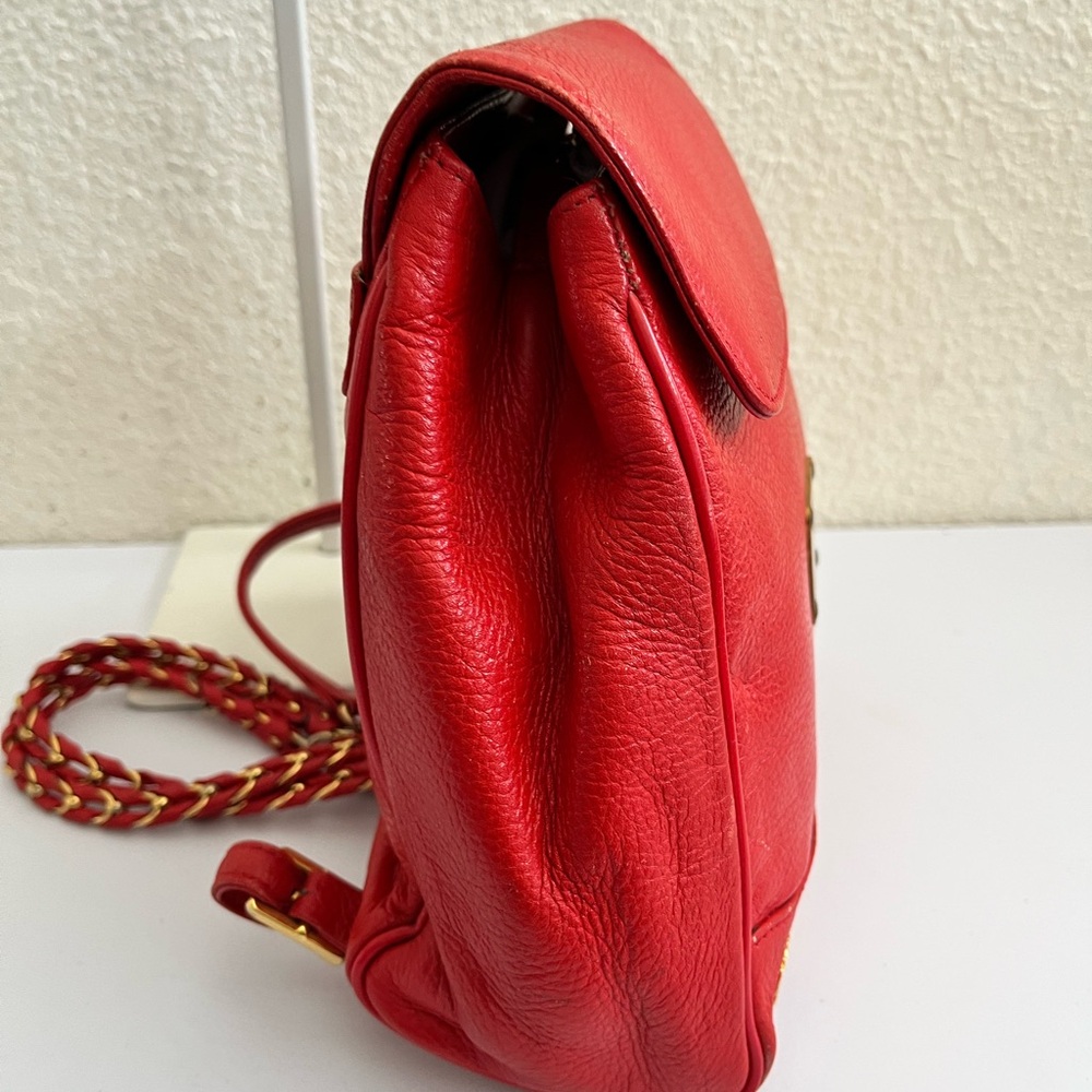 MCM Scarlet Backpack with Gold Details - Picture 3 of 12